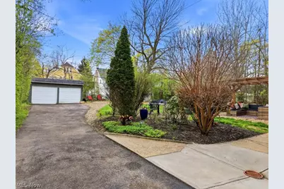 3154 E Overlook Road, Cleveland Heights, OH 44118 - Photo 3