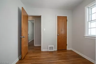 20770 Morris Avenue, Euclid, OH 44123 - Photo 21