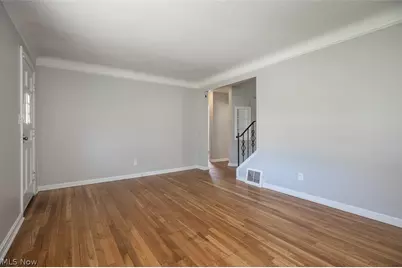 20770 Morris Avenue, Euclid, OH 44123 - Photo 9