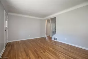 20770 Morris Ave, Euclid, OH 44123 - Photo 9