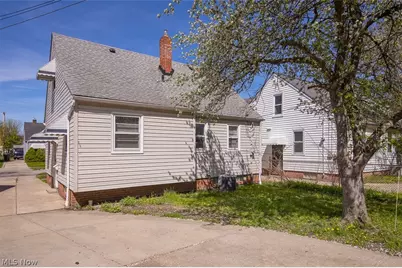 20770 Morris Avenue, Euclid, OH 44123 - Photo 3