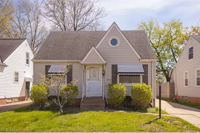 20770 Morris Avenue, Euclid, OH 44123 - Photo 1