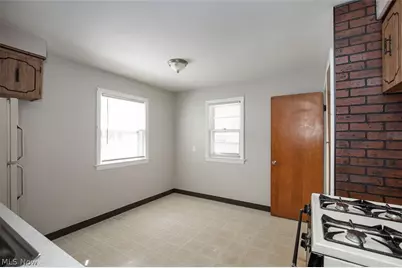 20770 Morris Avenue, Euclid, OH 44123 - Photo 13
