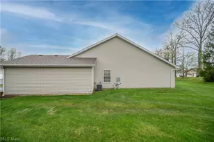 521 Wilcox Ln, Austintown, OH 44515 - Photo 3