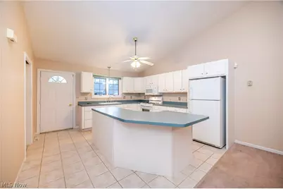 521 Wilcox Lane #B, Austintown, OH 44515 - Photo 9