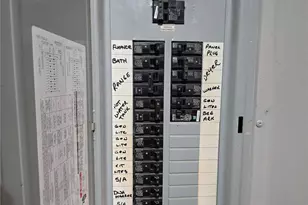 2044 N Green Rd, Loveland, OH 44121 - Photo 17