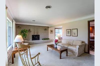 10073 Delsy Drive, North Royalton, OH 44133 - Photo 9