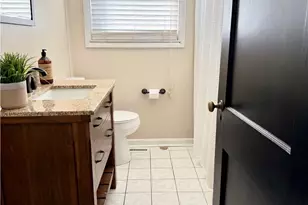 809 33rd St, Vienna, WV 26105 - Photo 13