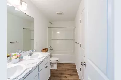 421 River Run Drive, Elyria, OH 44035 - Photo 29