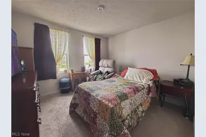 2670 Himelrigh Boulevard, Barberton, OH 44203 - Photo 19