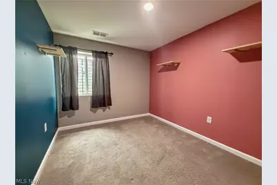 2670 Himelrigh Boulevard, Barberton, OH 44203 - Photo 31