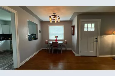 300 Concord Drive, Lorain, OH 44052 - Photo 3