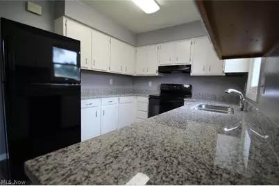 300 Northland Drive, Medina, OH 44256 - Photo 5