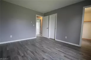 300 Northland Dr, Medina, OH 44256 - Photo 9