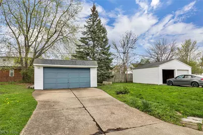 20710 Fuller Avenue, Euclid, OH 44123 - Photo 23