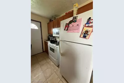 23740 Lake Shore Boulevard, Euclid, OH 44123 - Photo 3