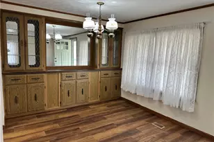 609 Fairground St, Caldwell, OH 43724 - Photo 9