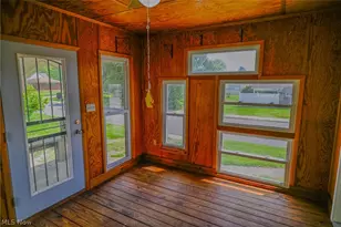 1423 32nd St, Parkersburg, WV 26104 - Photo 7
