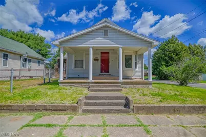 1423 32nd Street, Parkersburg, WV 26104 - Photo 1