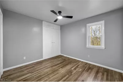 12316 Upper Sunset Drive, Garfield Heights, OH 44125 - Photo 13