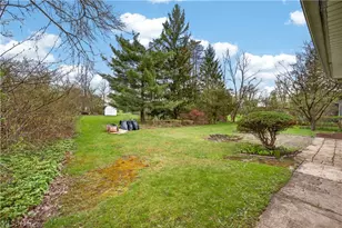 6580 Barton Rd, North Olmsted, OH 44070 - Photo 5