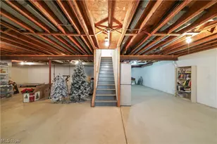 730 Woodlake Dr, Aurora, OH 44202 - Photo 25