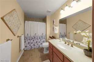 730 Woodlake Dr, Aurora, OH 44202 - Photo 23