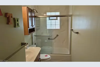 11531 Barrington Boulevard, Parma Heights, OH 44130 - Photo 21