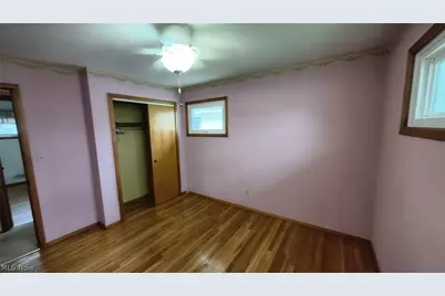 11531 Barrington Boulevard, Parma Heights, OH 44130 - Photo 17