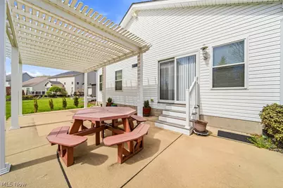 1021 Outrigger Cove, Painesville Twp, OH 44077 - Photo 35