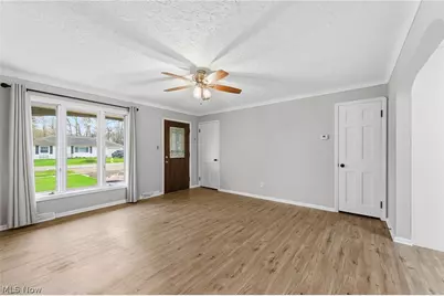 121 Beck Road, Avon Lake, OH 44012 - Photo 5