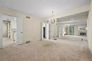 624 Hampton Ridge Dr, Akron, OH 44313 - Photo 11