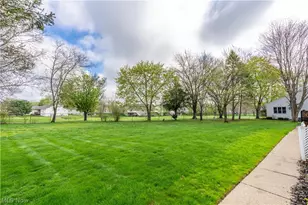2491 Royal County Down Dr, Uniontown, OH 44685 - Photo 27