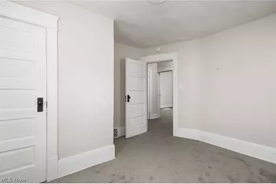 299 NW 5th Street NW, Barberton, OH 44203 - Photo 19