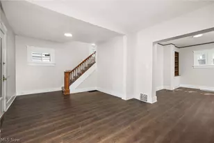 299 NW 5th Street NW, Barberton, OH 44203 - Photo 11