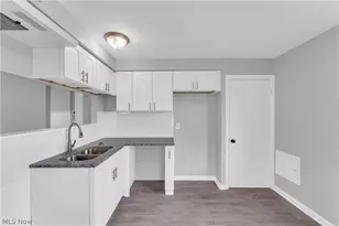 19703 Fairway Ave, Maple Heights, OH 44137 - Photo 5