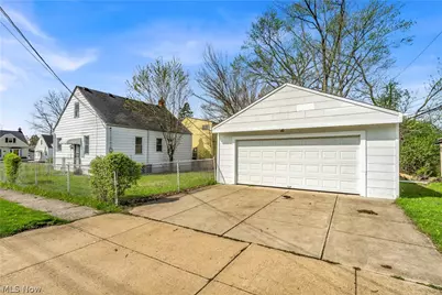 19703 Fairway Avenue, Maple Heights, OH 44137 - Photo 25