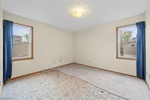 4910 & 4912 Yorkshire Ave, Parma, OH 44134 - Photo 11
