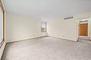 4910 & 4912 Yorkshire Ave, Parma, OH 44134 - Photo 19