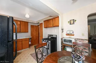 17812 Dalewood Ave, Maple Heights, OH 44137 - Photo 7