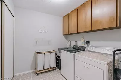 22156 Meadowsouth Court, Strongsville, OH 44149 - Photo 21