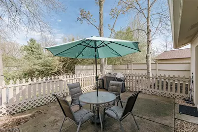 22156 Meadowsouth Court, Strongsville, OH 44149 - Photo 23