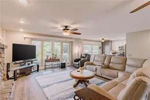 22156 Meadowsouth Ct, Strongsville, OH 44149 - Photo 9