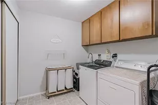22156 Meadowsouth Ct, Strongsville, OH 44149 - Photo 21