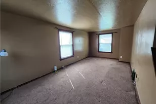 19850 Ormiston Ave, Euclid, OH 44119 - Photo 3