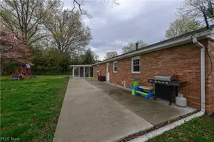 819 E 5th St, Dover, OH 44622 - Photo 3