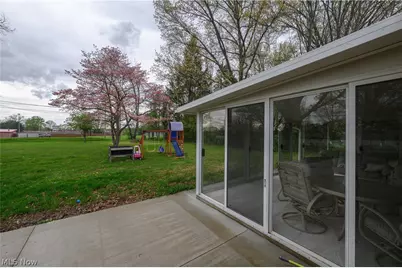 819 E 5th Street, Dover, OH 44622 - Photo 5