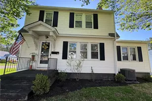135 Overbaugh Ave, St Clairsville, OH 43950 - Photo 3