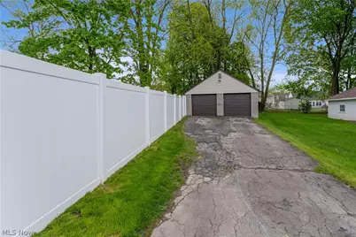 131 Melrose Avenue, Boardman, OH 44512 - Photo 29