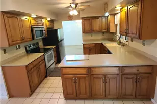 106 Martha Dr, St Clairsville, OH 43950 - Photo 9